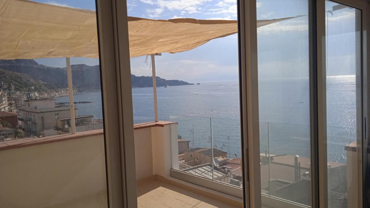 Отель Donna Sicilia Джардини-Наксос Экстерьер фото